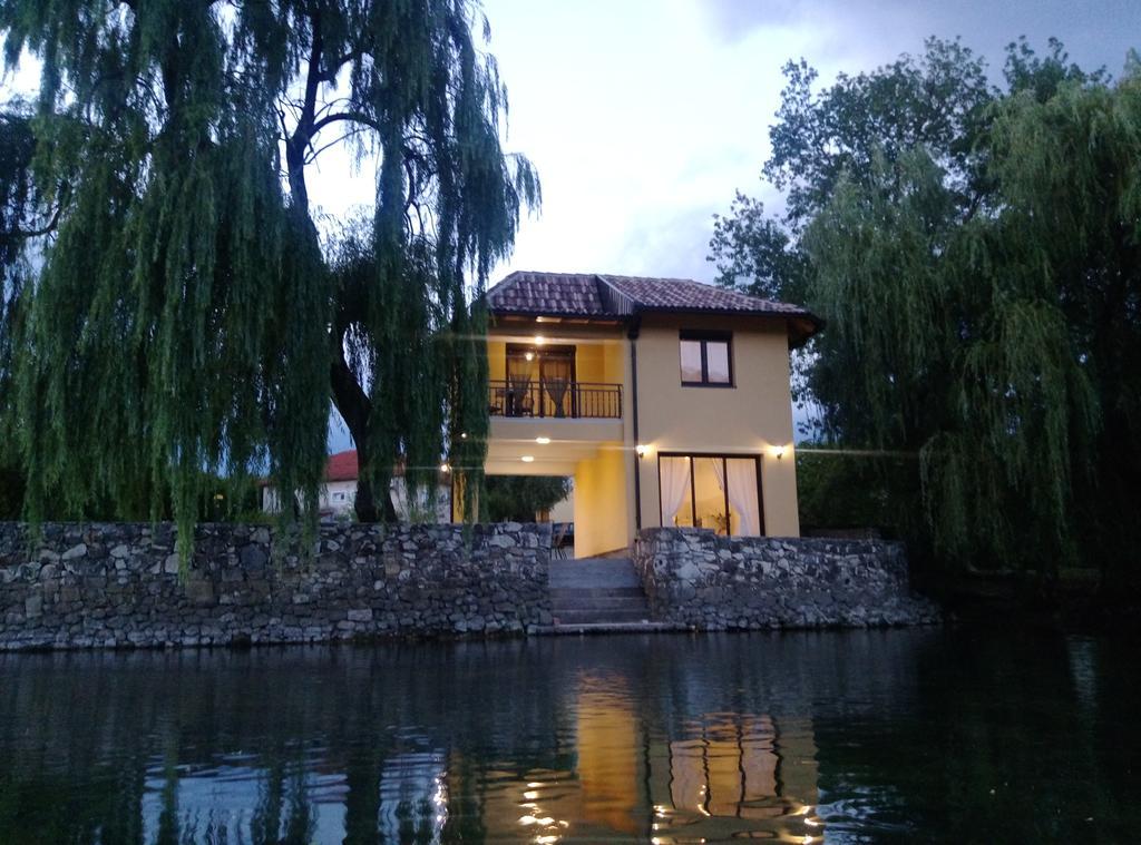 شقة River House Buna موستار المظهر الخارجي الصورة